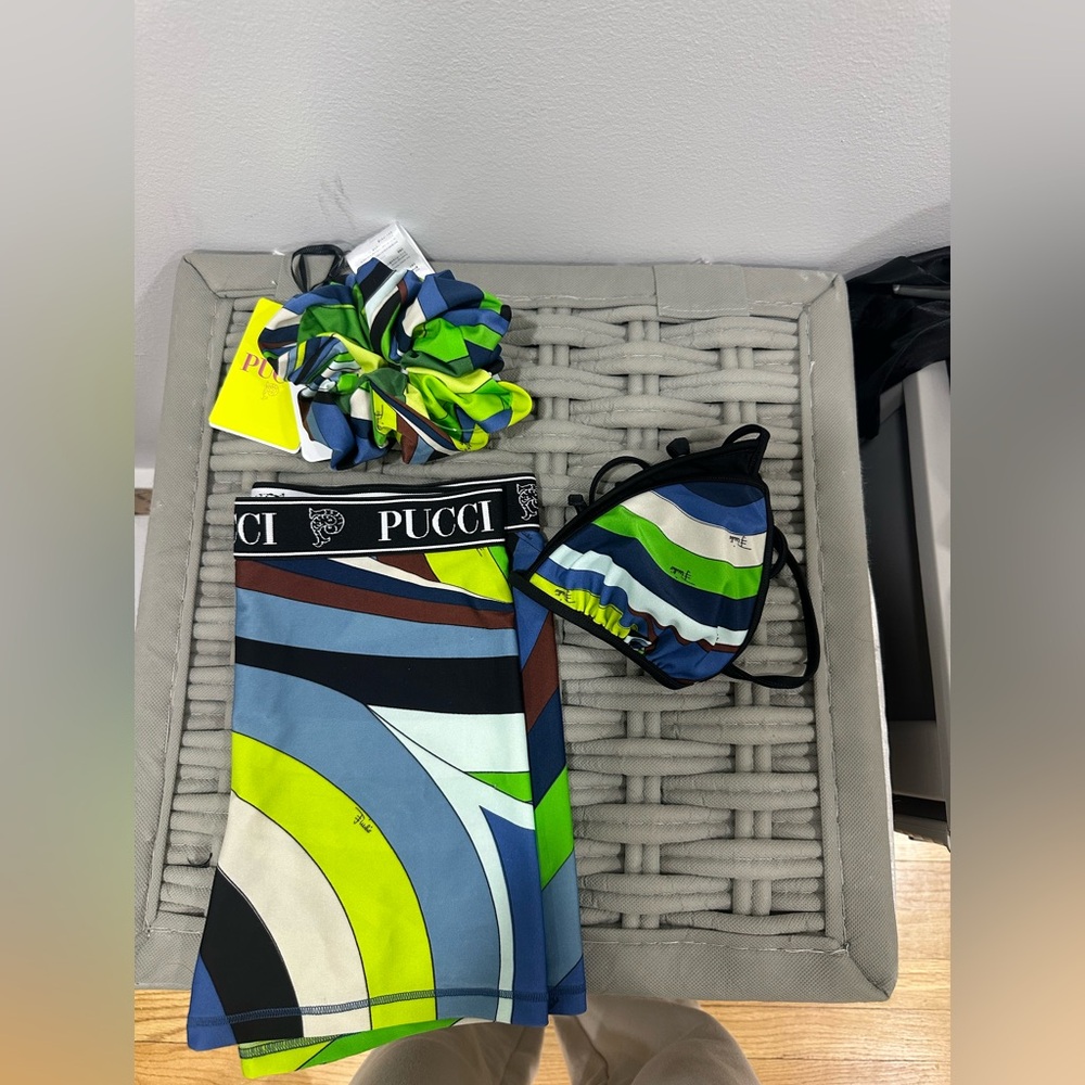 Pucci set